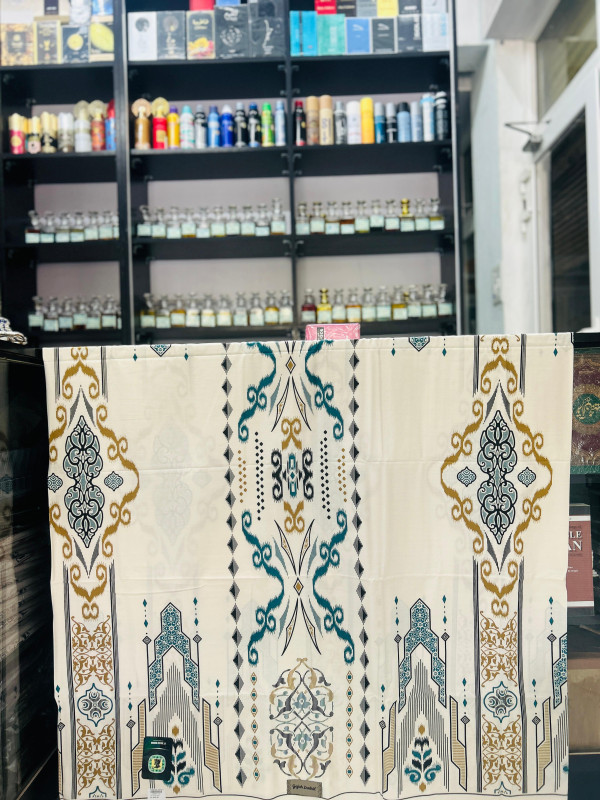 GAJAH DUDUK WHITE PRINTED LUNGI
