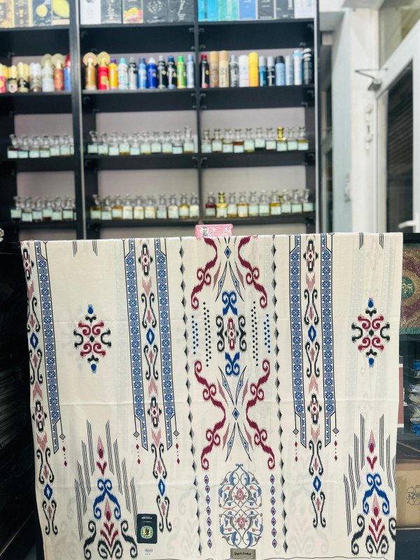 GAJAH DUDUK WHITE PRINTED LUNGI